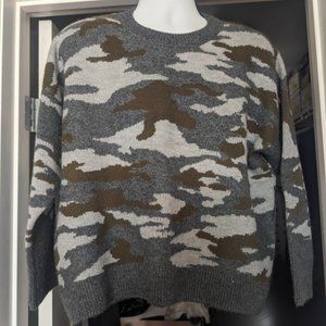 New Vince camuto cozy camo knit sweater